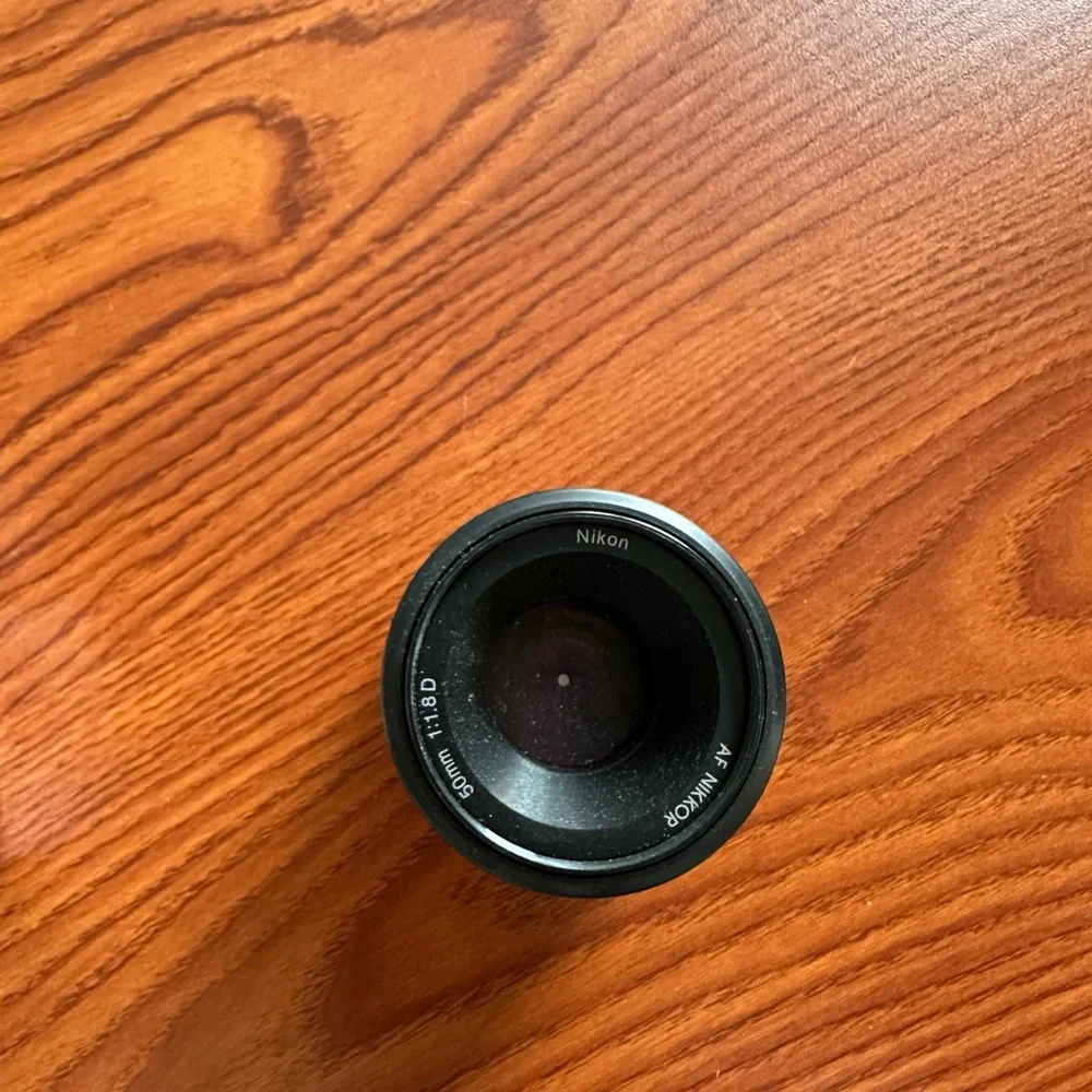 Nikon lense (like new)